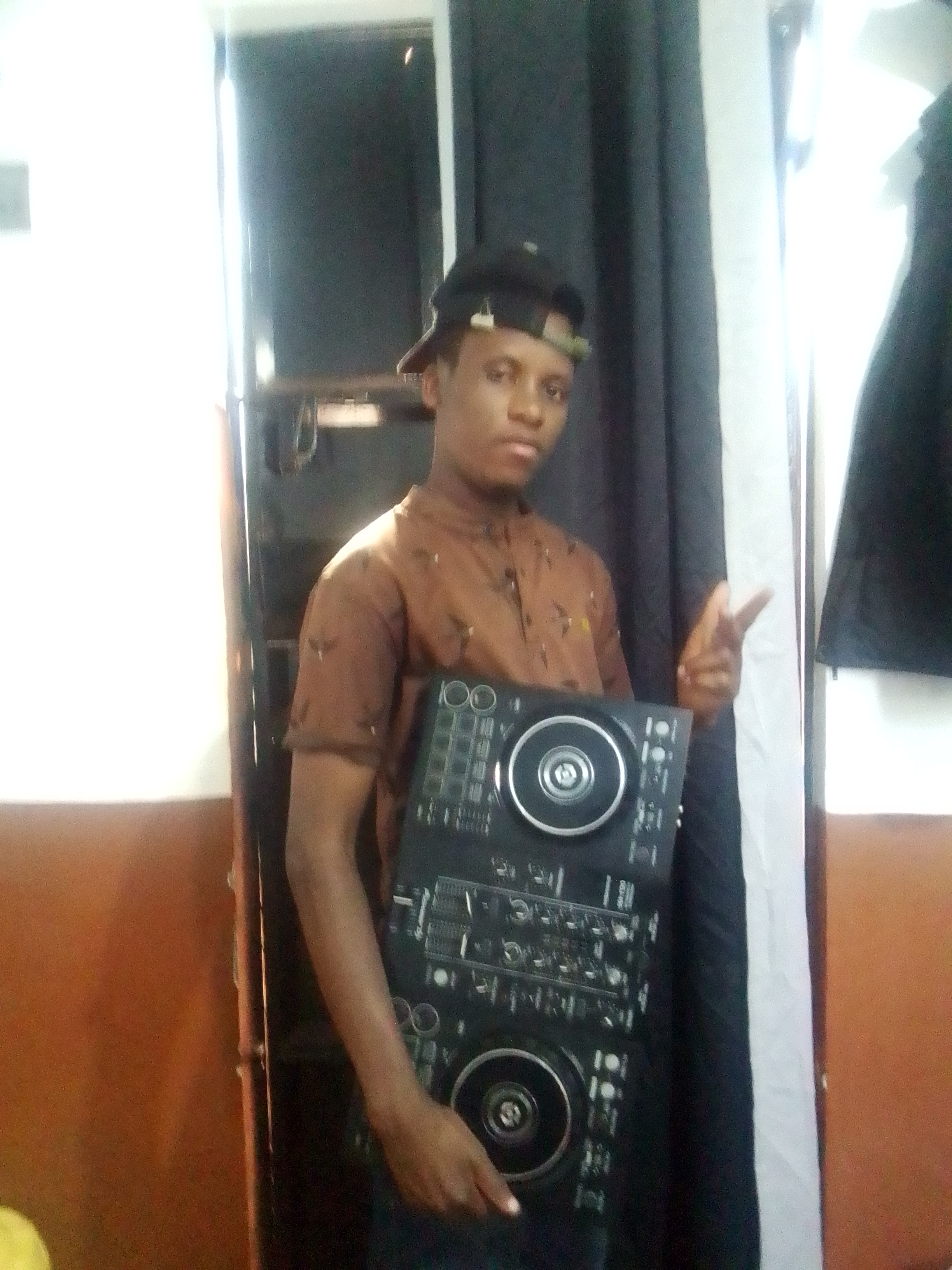 DJ JEF K